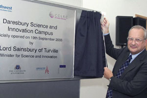 Lord Sainsbury officially opens the Cockcroft Institute