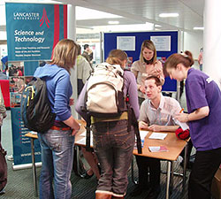 Students arrive at the 2007 Science and Technology Taster Day