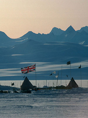 British camp at Lake Ellsworth photo courtesy of British Antarctic Survey
