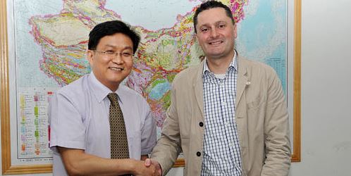 Professor Yigang Xu, director of the Guangdong Institute of Geochemistry, Chinese Academy of Sciences with Lancaster University Deputy Vice-Chancellor Professor Andrew Atherton