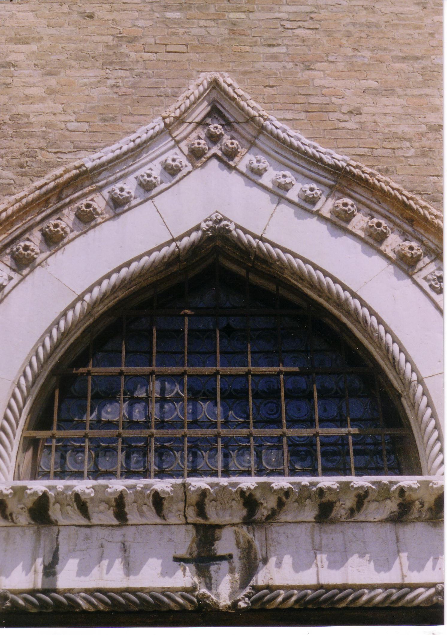 Door-Head: Abbazia Di S. Gregorio. (Dorsoduro 168-173) S. Gregorio (Calle e Cp.)