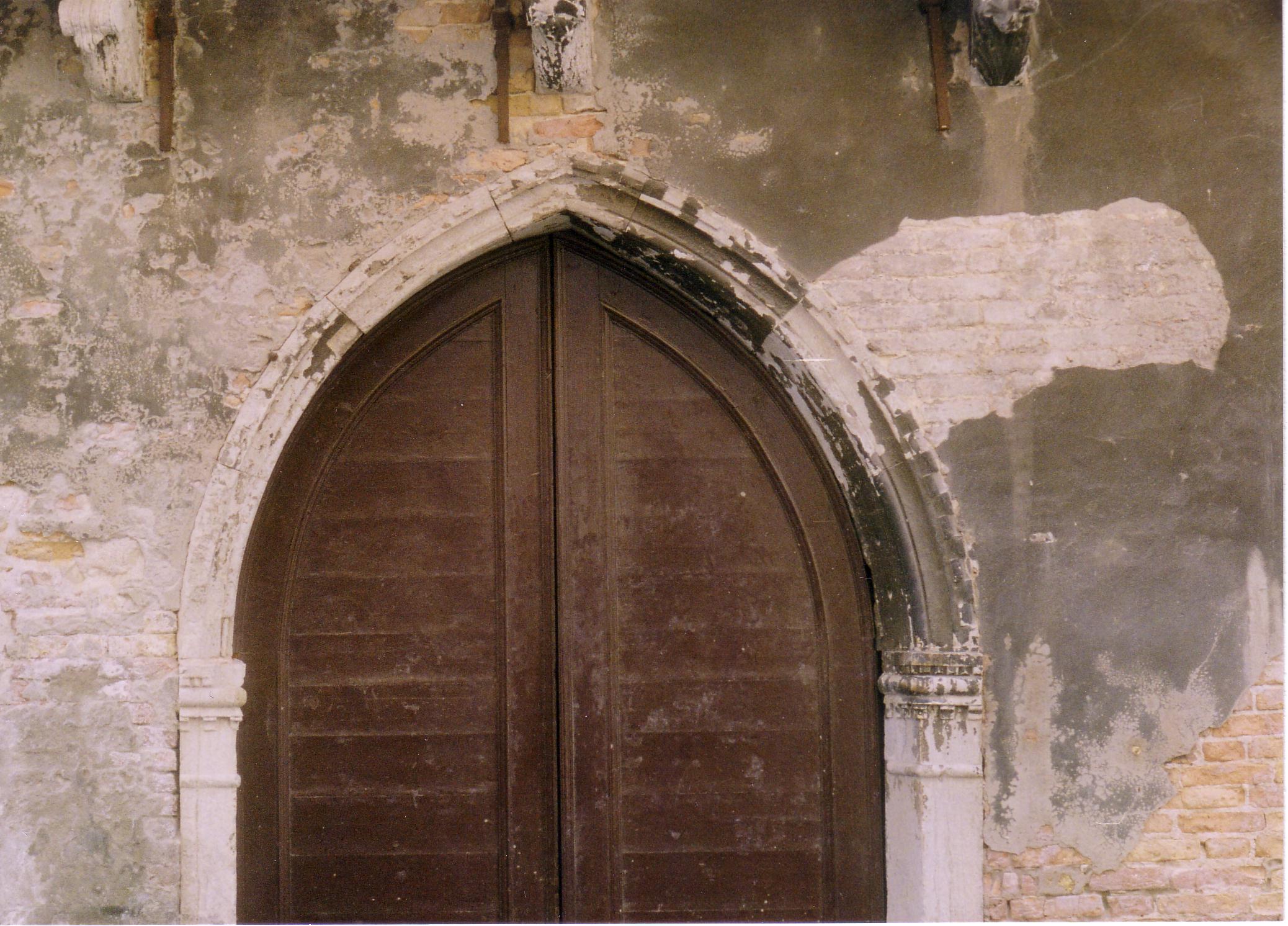 Water-Gate entrance: Palazzo Bragadin-Carabba (Cannaregio 6050)