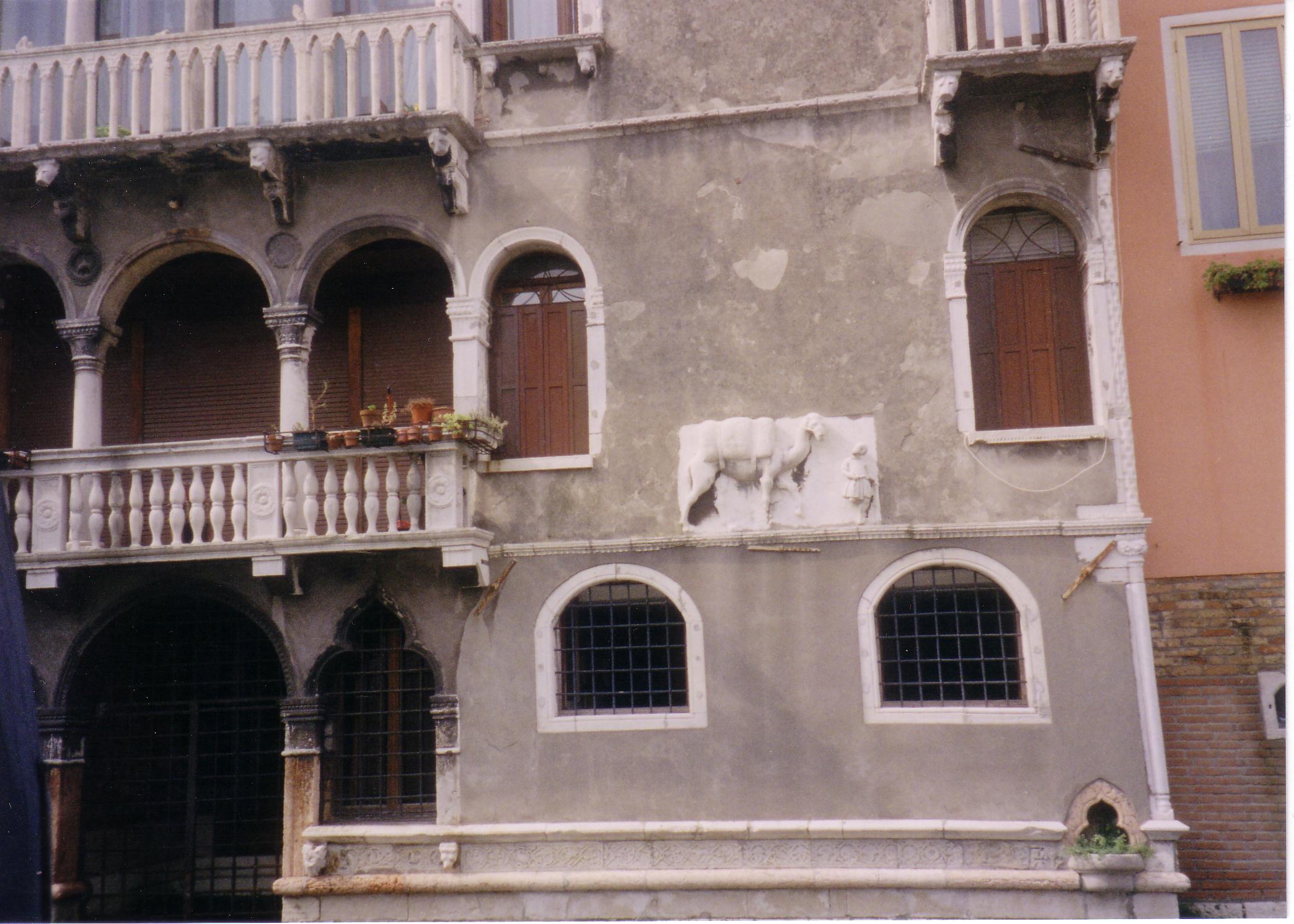 House No 73, Palazzo Mastelli Spada, facade on the Rio Madonna dell’ Orto. Known as ‘del Cammello’(Cannaregio 3381).