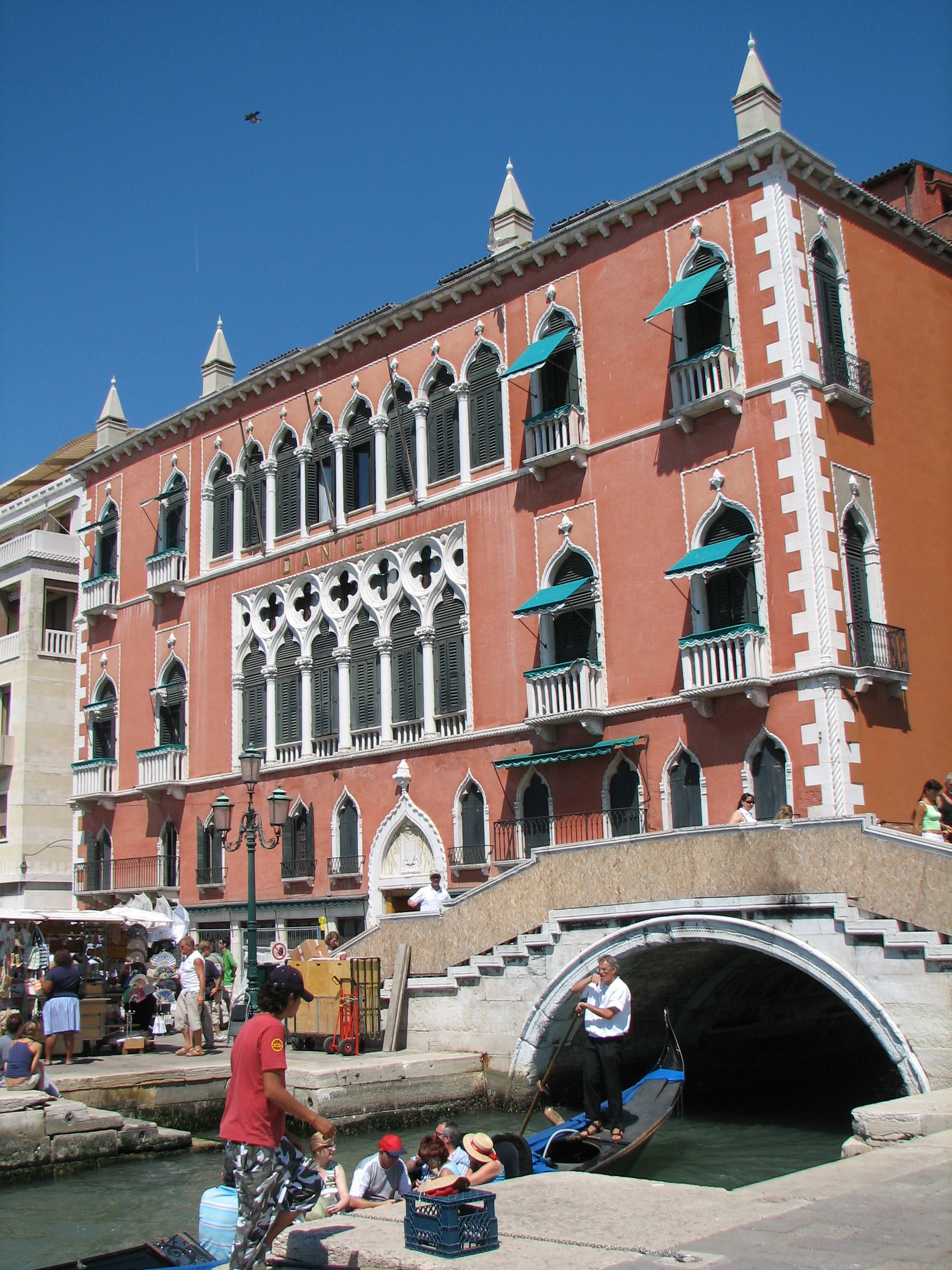Palazzo Dandolo-Gritti-Bernardo-Moncenigo (Castello 4196) (Danieli) from the Riva degli Sciavoni with the Ponte del Vin