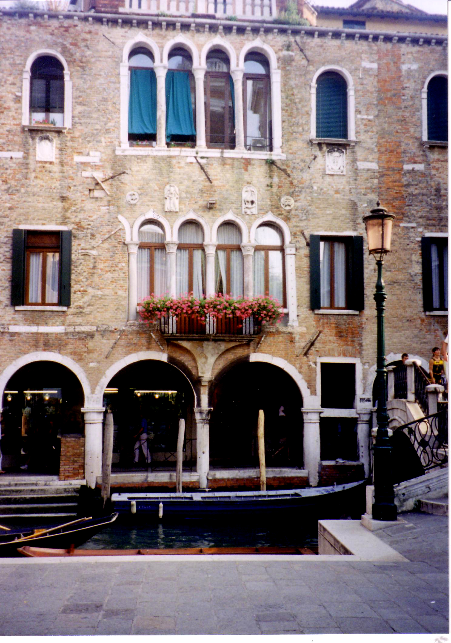 154.jpg