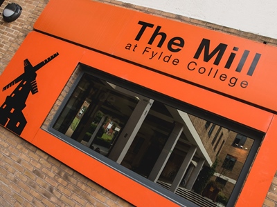 Fylde College logo