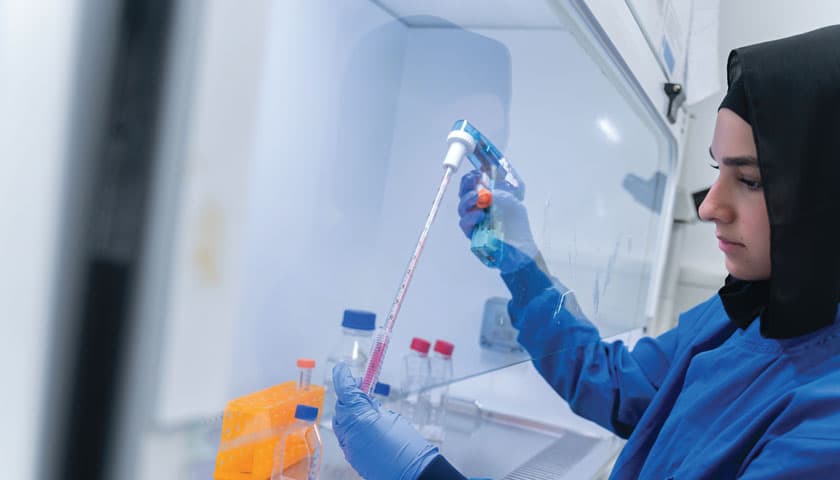 Female scientist working in the lab