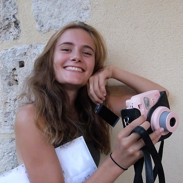 Digital Ambassador Alix Leonard