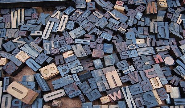 Wooden Letters, photo by Amador Loureiro