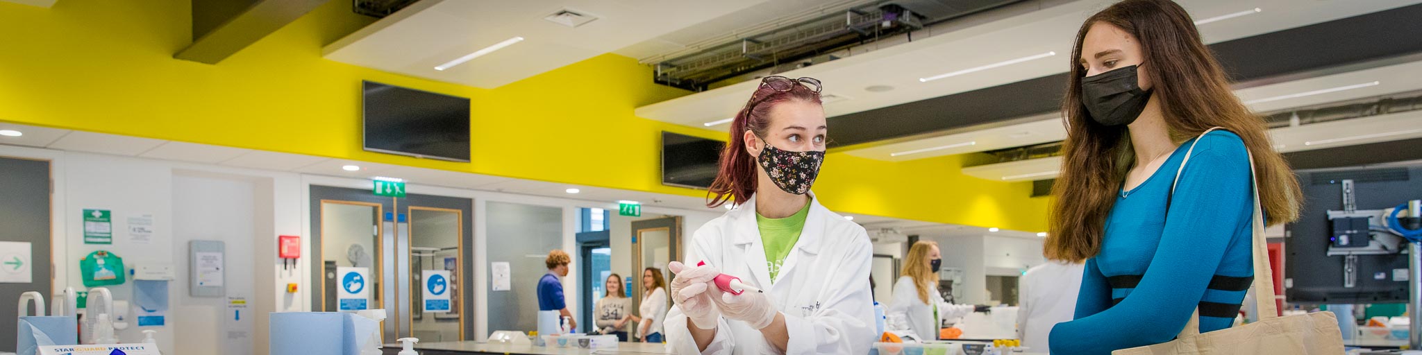 Student and visitor in Teaching Lab B