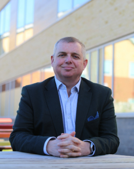 Dr David Ogle