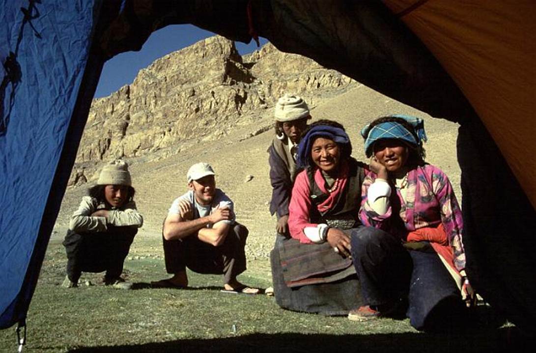Description: http://www.es.lancs.ac.uk/people/yanin/Fieldwork/thumbs/Curious_locals-Tibet.jpg